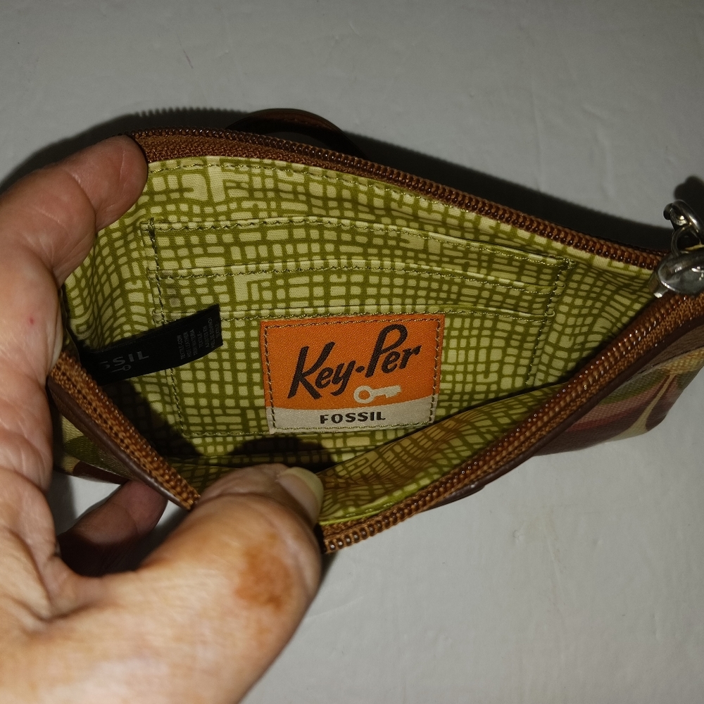 Fossil Key-Per Wristlet - image 2